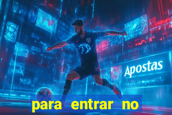para entrar no time de futebol profissional o jogador deve ter pelo menos 18 anos