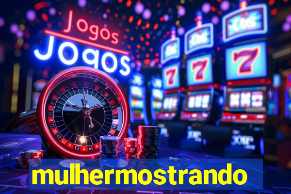 mulhermostrandoopeito