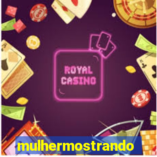 mulhermostrandoopeito