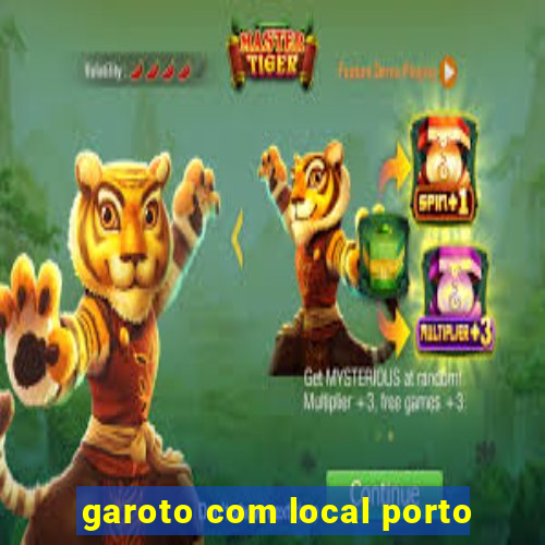 garoto com local porto